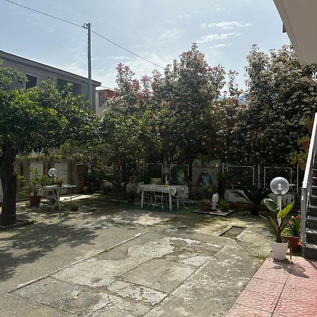 In Famiglia Apartment And Rooms For Pompei, Amalfi, Sorrento And Salerno Sant'Egidio del Monte Albino Exterior foto